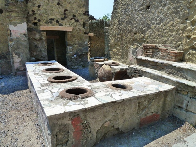 https://www.focus.it/site_stored/imgs/0004/035/thermopolium_opt.jpg